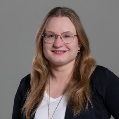 Jennifer Drescher, Steuerfachangestellte, Bassum